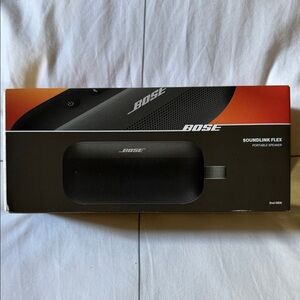 Bose SoundLink Flex Portable Speaker - Black and Orange